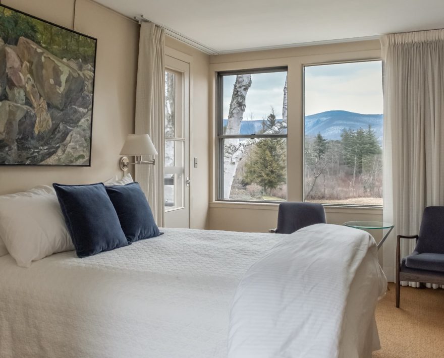 Queen bed and scenic views in North Room