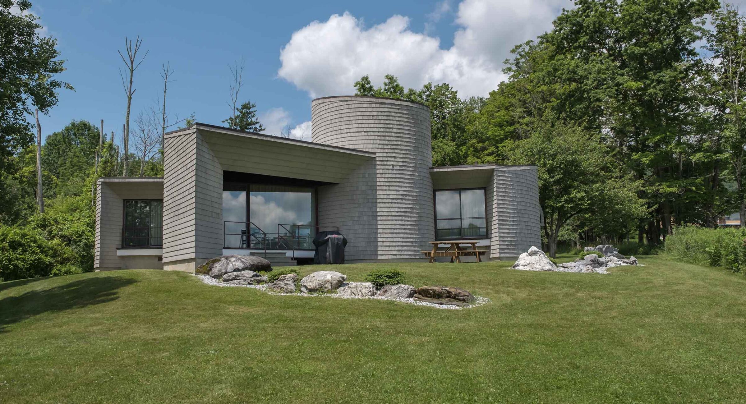 The Folly House exterior